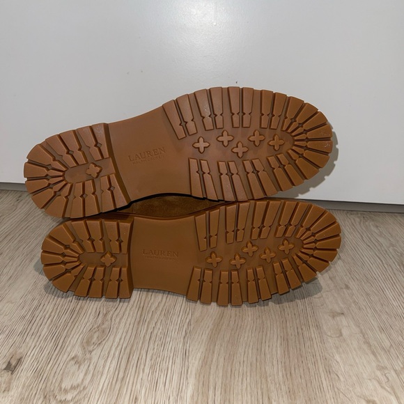 RALPH LAUREN
LAUREN SUEDE CORINNE CHELSEA BOOTIES - Picture 8 of 8